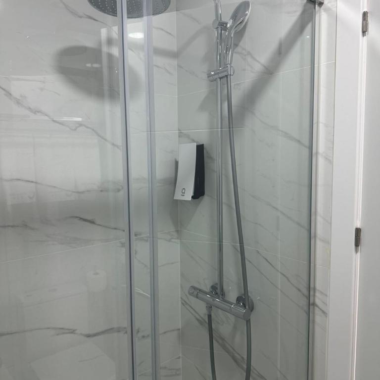 Hostal Palacio Leganitos - Triple Room with City View - 6