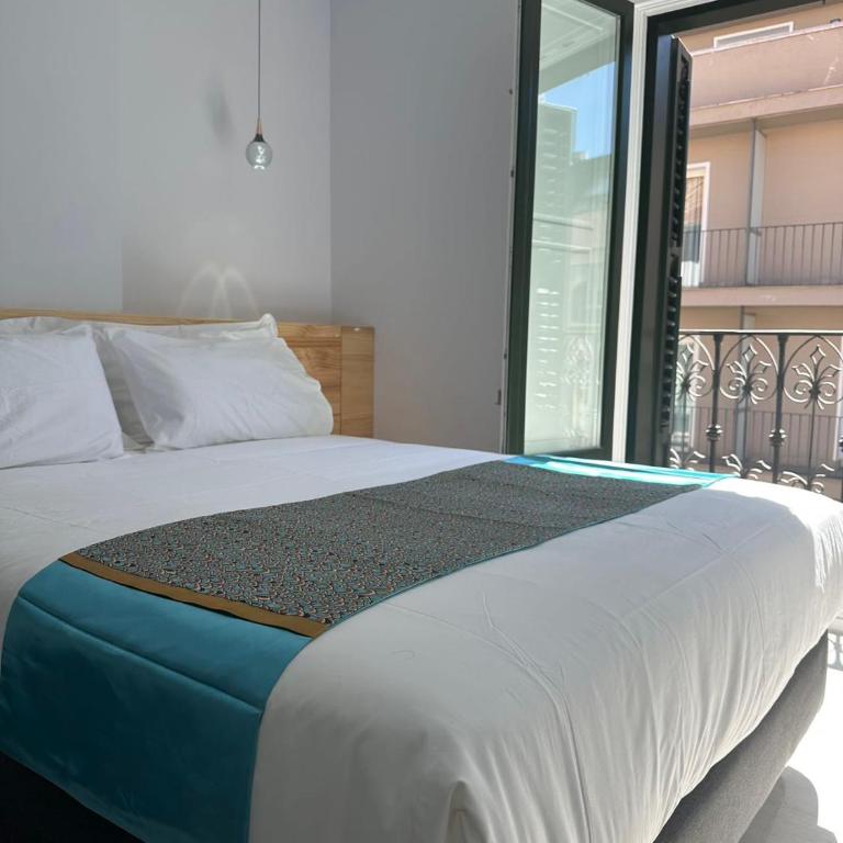 Hostal Palacio Leganitos - Triple Room with City View - 2
