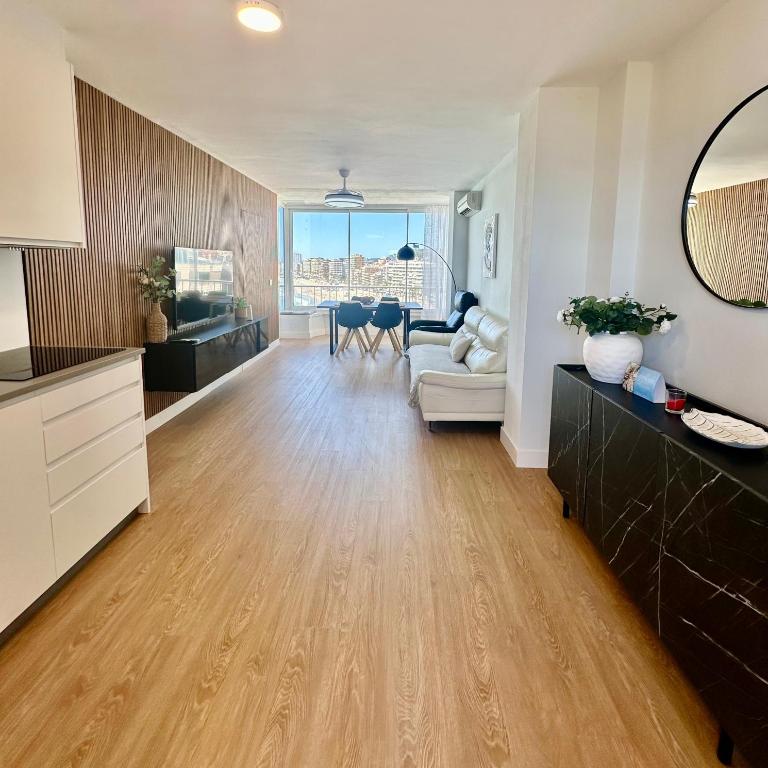 Apartamento con terraza en primera línea de playa de Fuengirola, Atardeceres de Fuengirola - Apartamento de 2 dormitorios con vistas al mar - 4