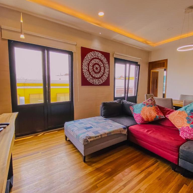 Spacious modern and centrally located - Apartamento de 2 dormitorios - 2