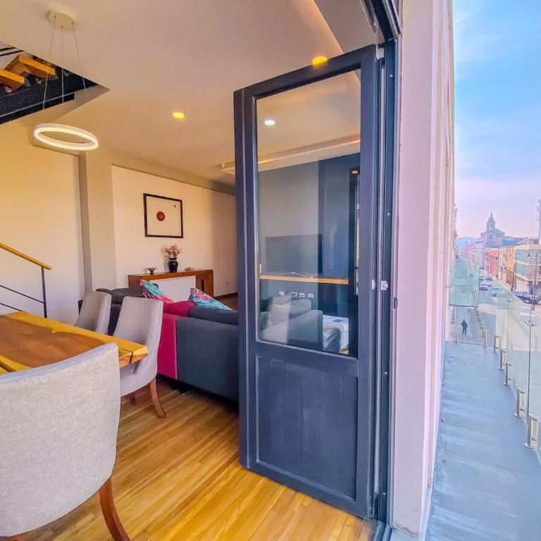 Spacious modern and centrally located - Apartamento de 2 dormitorios - 20