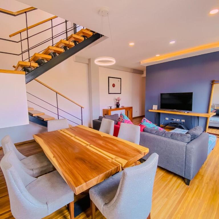 Spacious modern and centrally located - Apartamento de 2 dormitorios - 35