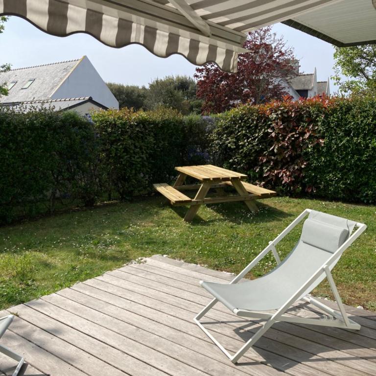 Le GLAZ - 2 à 4 vacanciers - Jardin clos - Petit chien bienvenu - 2 vélos - Plages et Commerces à pied - Appartement 2 Chambres - 18