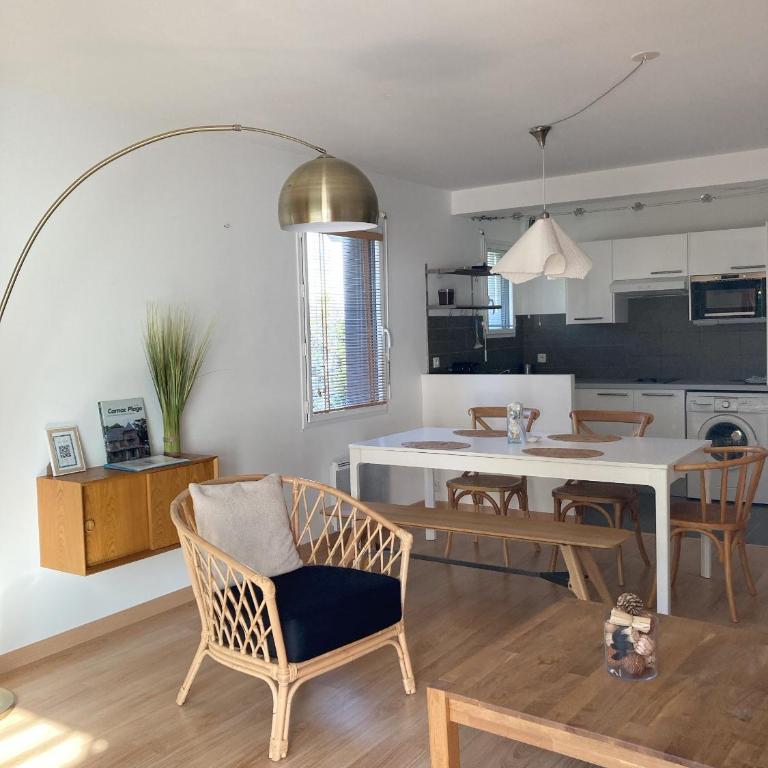 Le GLAZ - 2 à 4 vacanciers - Jardin clos - Petit chien bienvenu - 2 vélos - Plages et Commerces à pied - Appartement 2 Chambres - 11