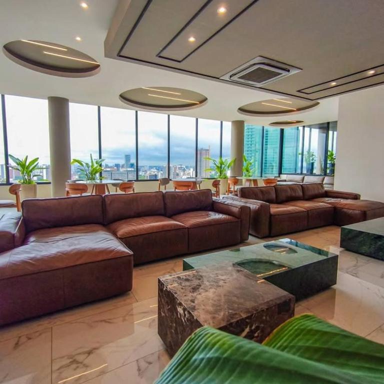 Balcon - Area de trabajo - Gym - Piscina - Sauna - One-Bedroom Apartment - 43