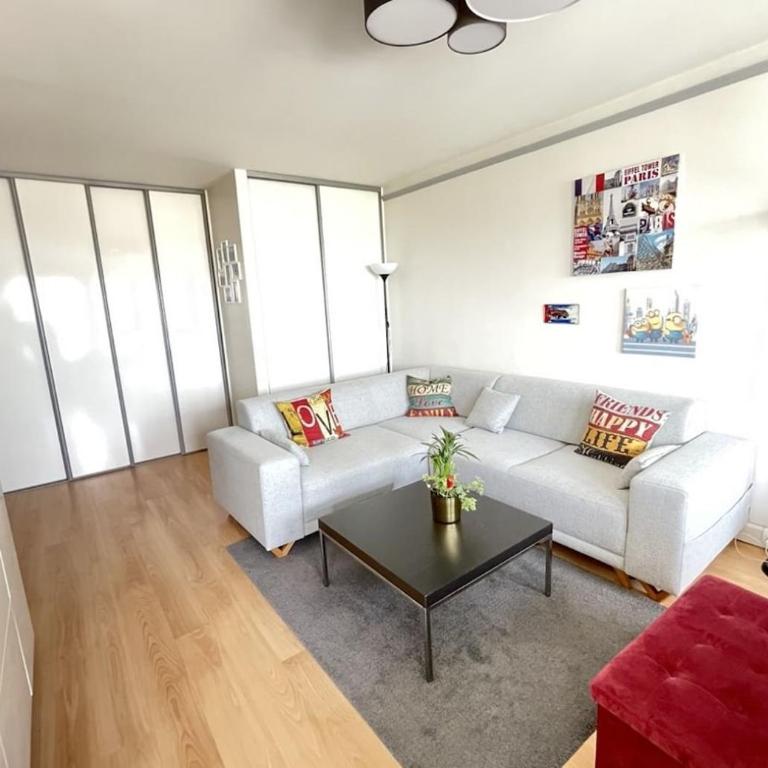 Avenue d'Italie - CI - Stylish 24th-floor apartment with Paris views - Appartement - 1