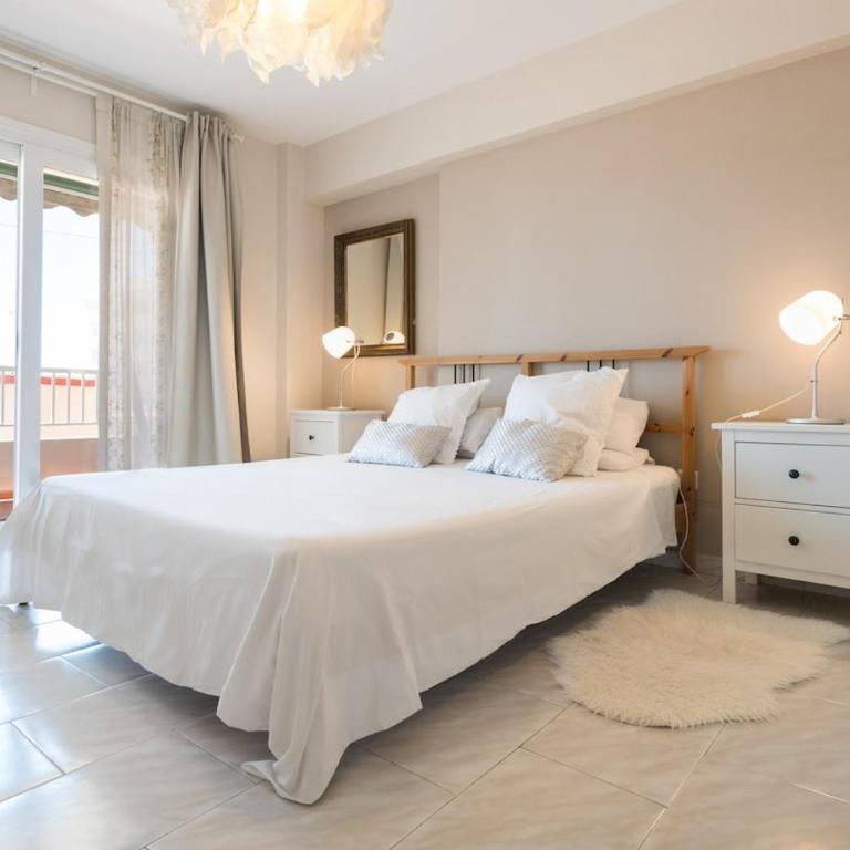 Modern central Apartment steps from Puerto Marina - Two-Bedroom Apartment - 22