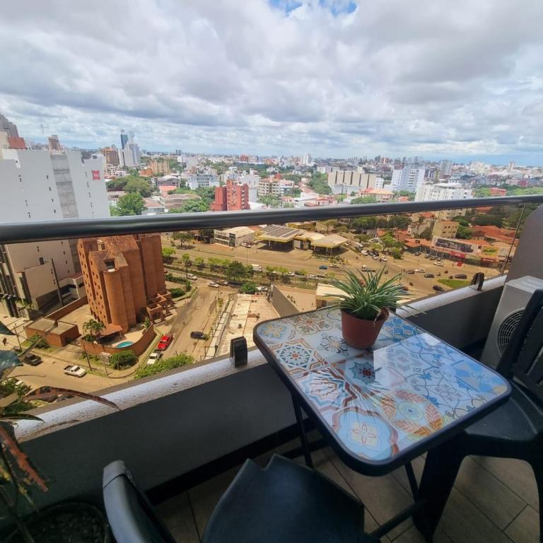Balcon - Vista - Area de Trabajo - Piscina - Gym - One-Bedroom Apartment - 21