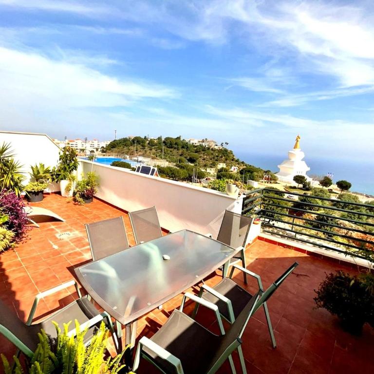 Stunning penthouse with panoramic sea views - Apartamento de 2 dormitorios con terraza y vistas al mar - 23