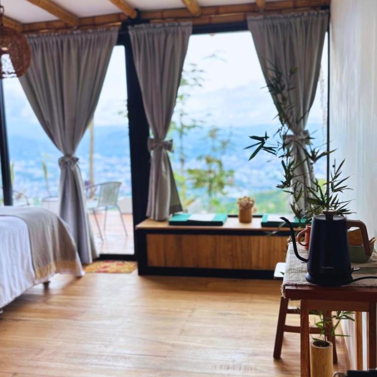 Casa Alta Colombia, ecolodge con vistas, Pereira - King Room with Mountain View - 1
