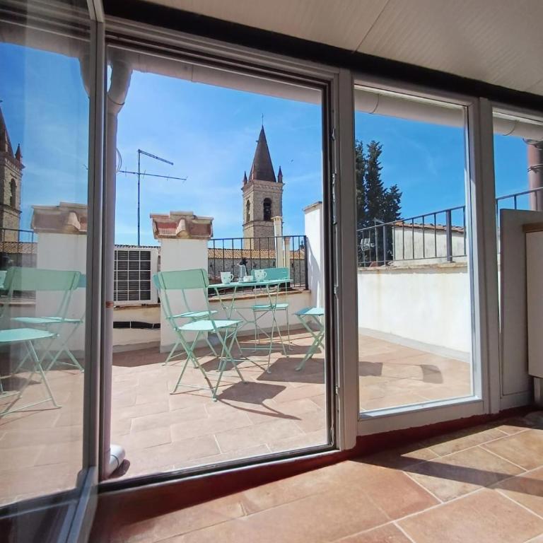 Tra cielo e terra - terratetto in centro storico con terrazzo - Appartamento con 2 Camere da Letto - 10