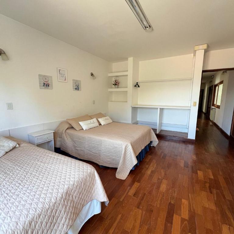 Departamento zona residencial CON PILETA - Apartment with Mountain View - 13