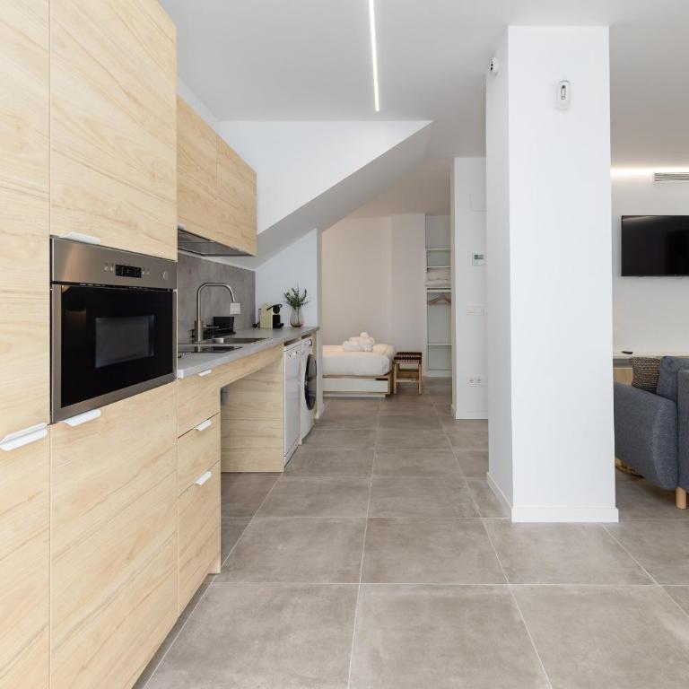 ApartUP Cabanyal Station A - Studio - Disability Access - 5