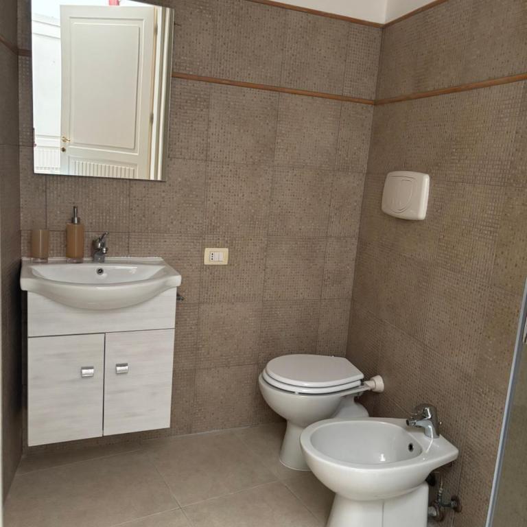 Cagliari Downtown - Piazza Costituzione suite - Appartamento con 1 Camera da Letto - 4