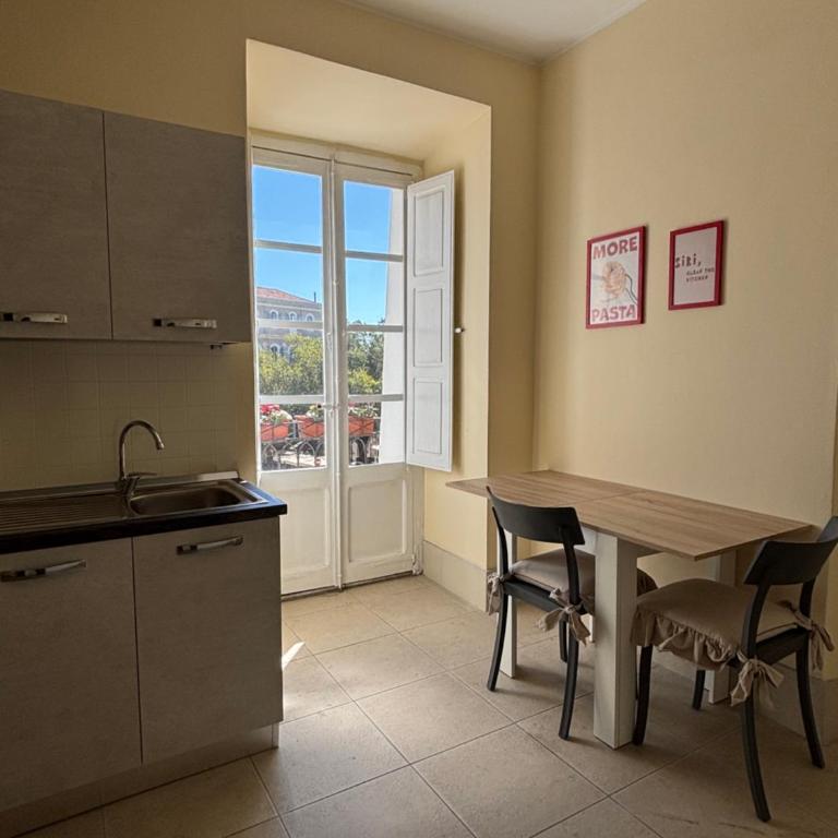 Cagliari Downtown - Piazza Costituzione suite - Appartamento con 1 Camera da Letto - 7