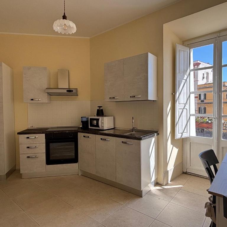 Cagliari Downtown - Piazza Costituzione suite - Appartamento con 1 Camera da Letto - 15