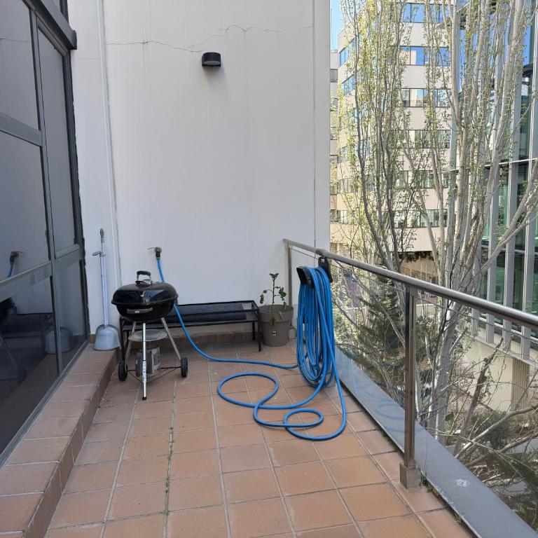 Spacious Loft with Terrace - 15min train airport - One-Bedroom Apartment - 2