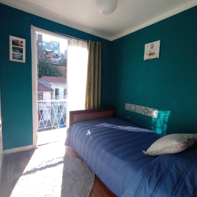 Valpo Guest House - Single Room with Balcony - 2