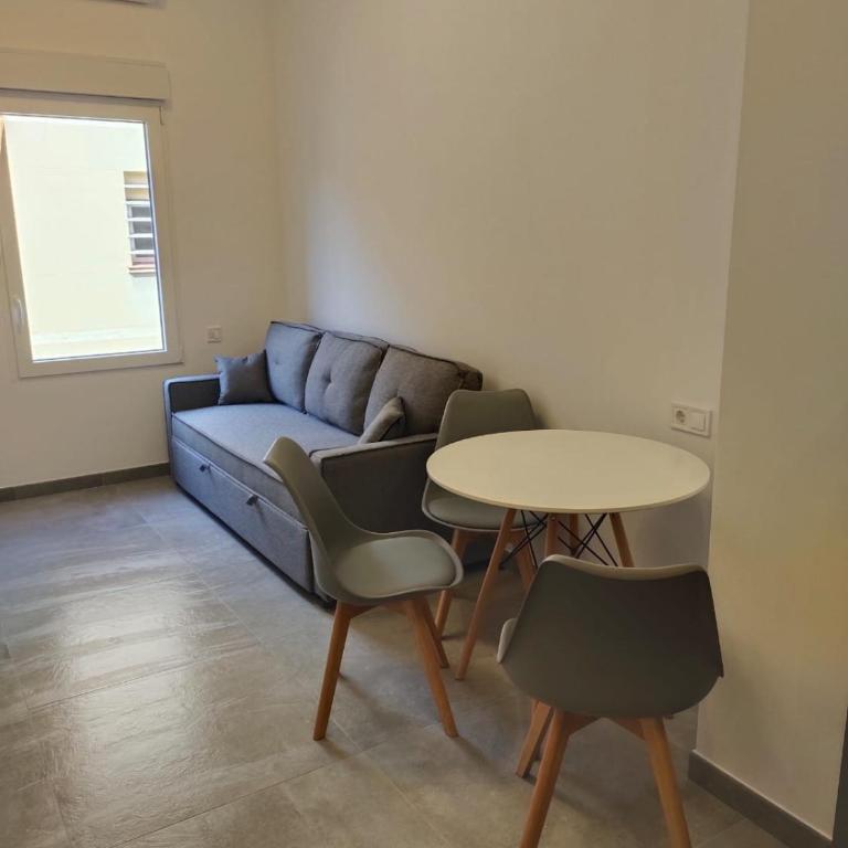 Moon apartments - Superior One-Bedroom Apartment with Balcony - 4