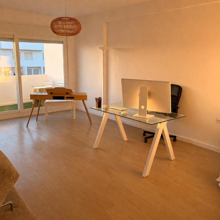 CASA ESTILO NÓRDICO CON VISTAS AL MAR (1ªLINEA) - Apartamento de 2 dormitorios con terraza y vistas al mar - 21