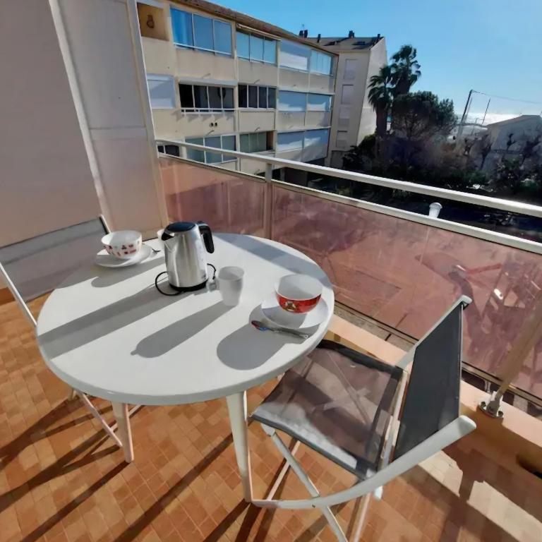 Studio vue mer Grau d Agde - One-Bedroom Apartment - 1