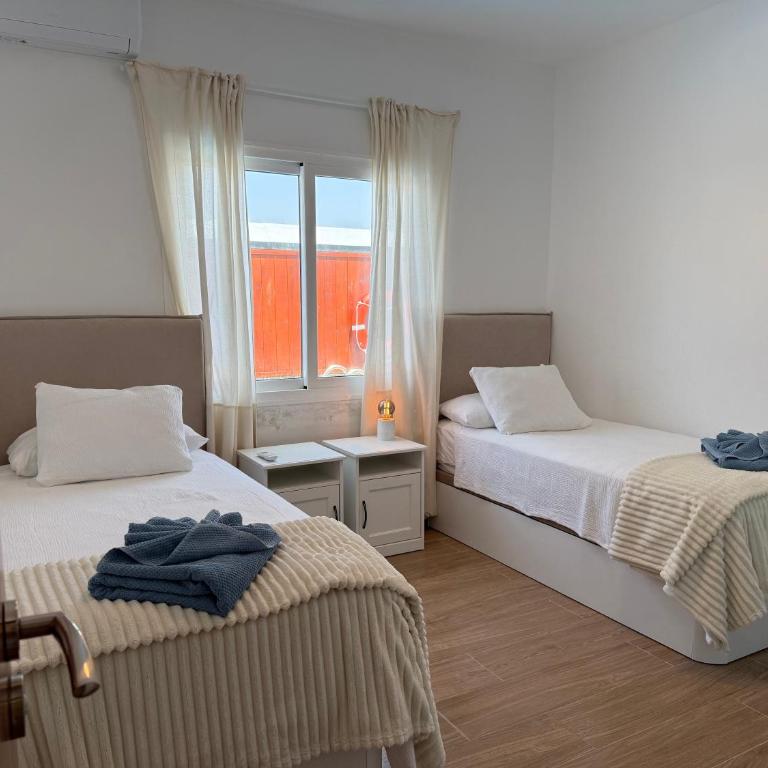 Casa Nerea & Casa Leon - Two-Bedroom House - 22