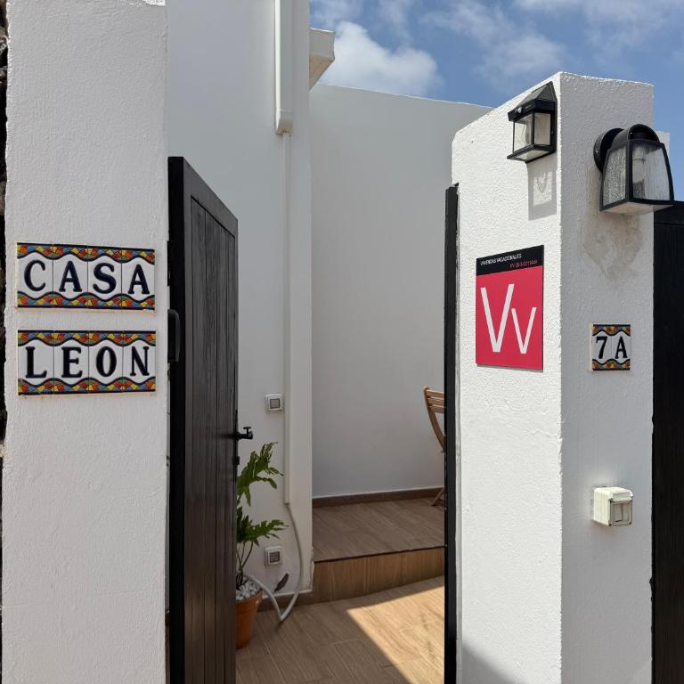 Casa Nerea & Casa Leon - Two-Bedroom House - 12