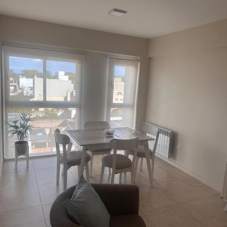 Junin BA - Moderno departamento en zona centro - Apartamento de 2 dormitorios - 1
