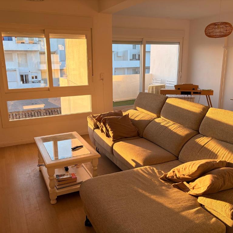 CASA ESTILO NÓRDICO CON VISTAS AL MAR (1ªLINEA) - Apartamento de 2 dormitorios con terraza y vistas al mar - 24