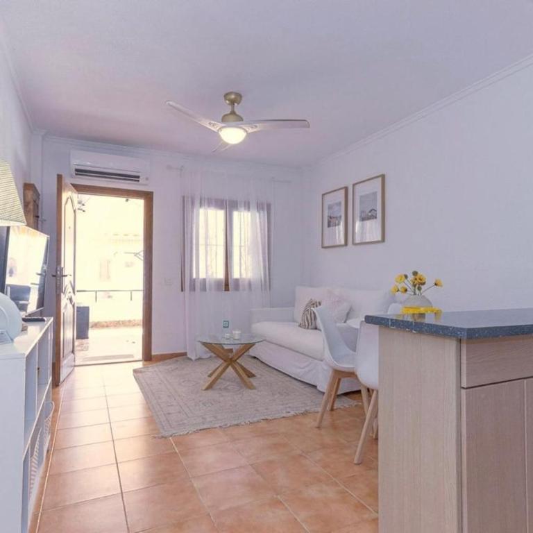 1-Bedroom Apartment for Rent in Torrevieja en los Frutales - Apartamento de 1 dormitorio - 15