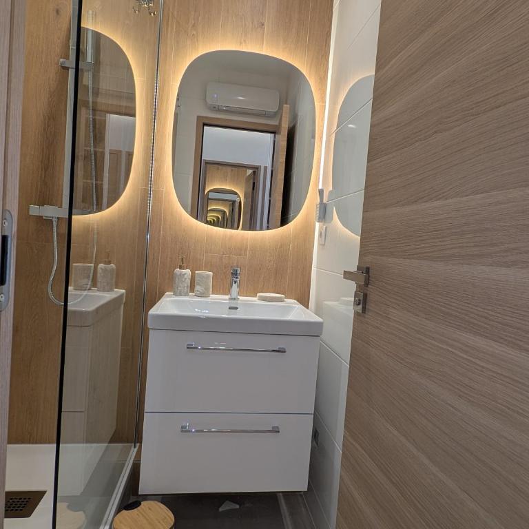 2 pièces 4 personnes magnifique vue mer clim parking - Appartement 1 Chambre - 7