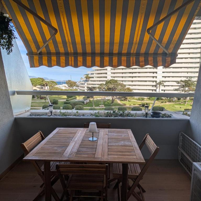 2 pièces 4 personnes magnifique vue mer clim parking - Appartement 1 Chambre - 17