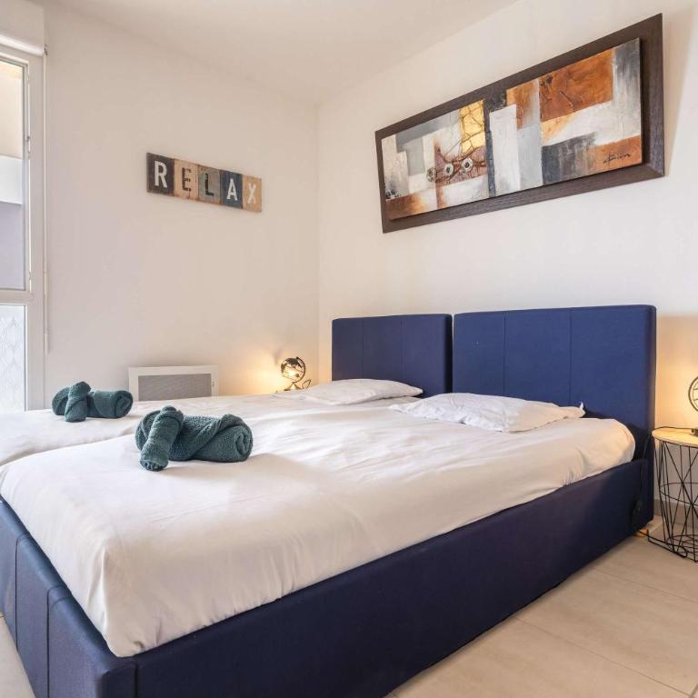 Appartement avec terrasse à 450m de la plage - Appartement - 4