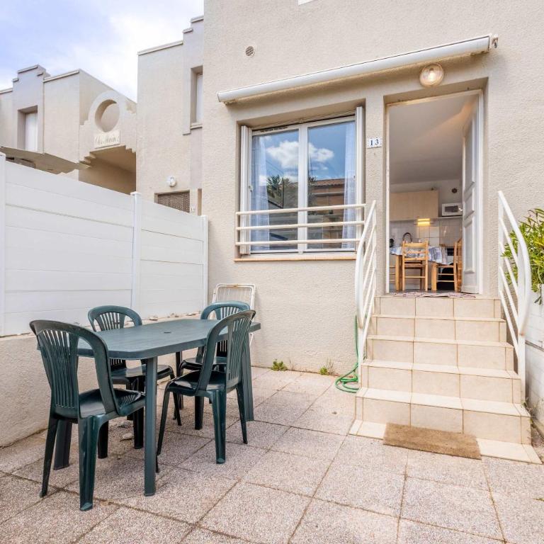 Joli pavillon pour 6 personnes a 50m de la plage - Vacation Home - 4