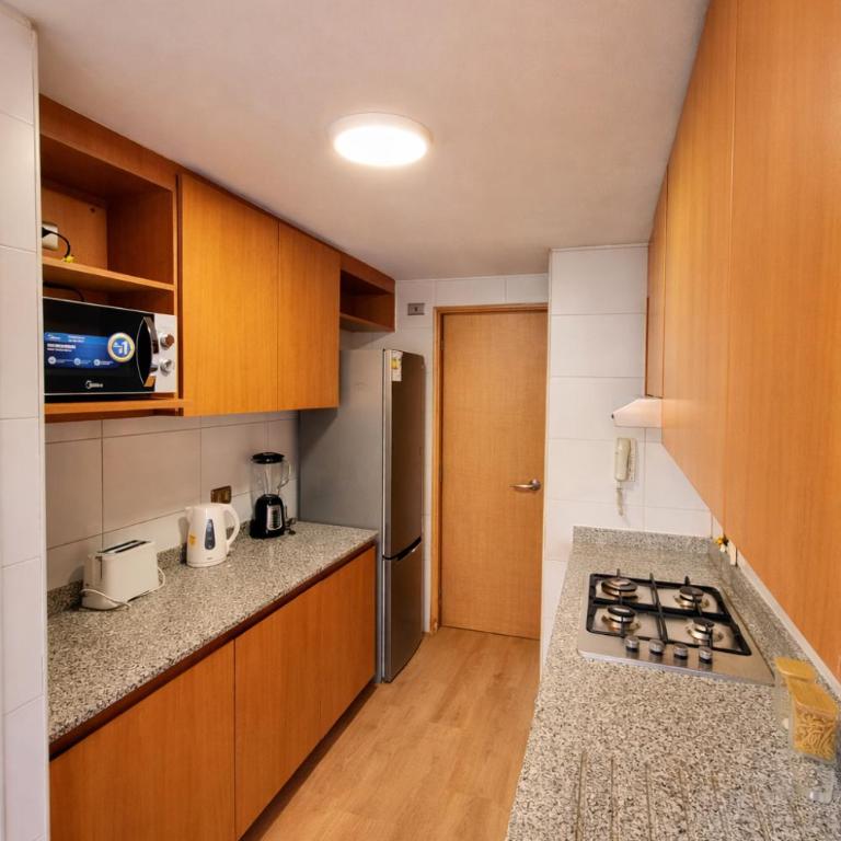 Depto 2D 2B con terraza, piscina y estacionamiento, WiFi rápido - Two-Bedroom Apartment - 15
