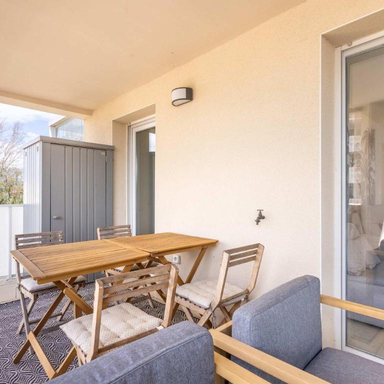 Appartement spacieux et lumineux dans une résidence à 650m de la mer - Appartement - 8