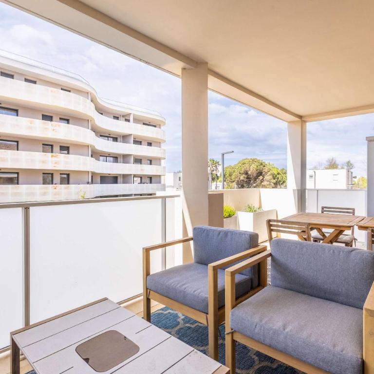 Appartement spacieux et lumineux dans une résidence à 650m de la mer - Appartement - 9