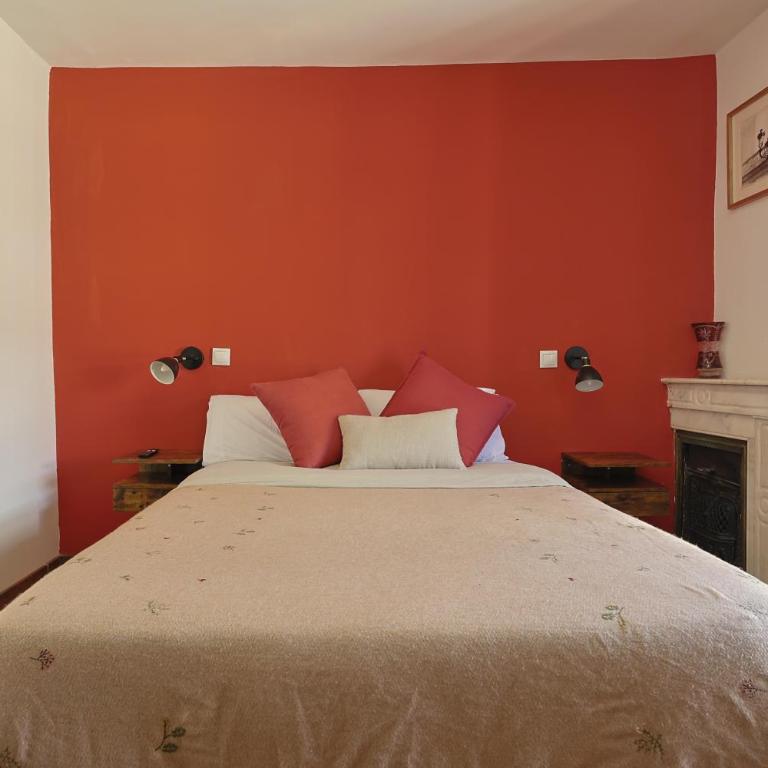 Suites Preciados l Madrid City Center - Double Room with Balcony and Shared Bathroom - 13