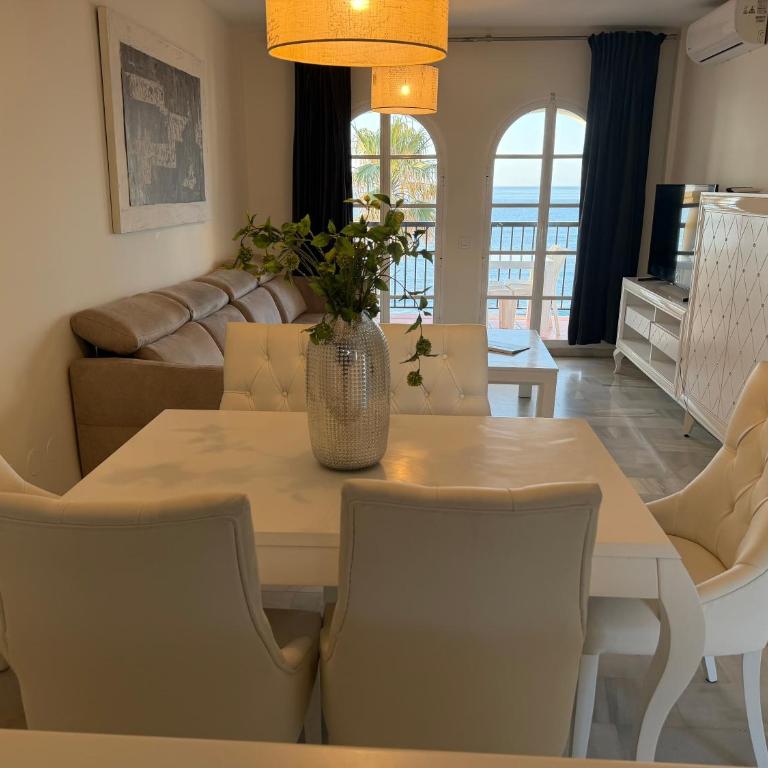 BALCON DEL MAR 2-3 A, APARTAMENT ON THE BEACH FRONT - Apartamento - 9