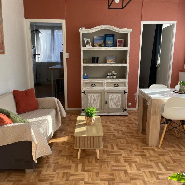Appart lumineux avec balcon au centre de Dunkerque - Appartement 2 Chambres - 2