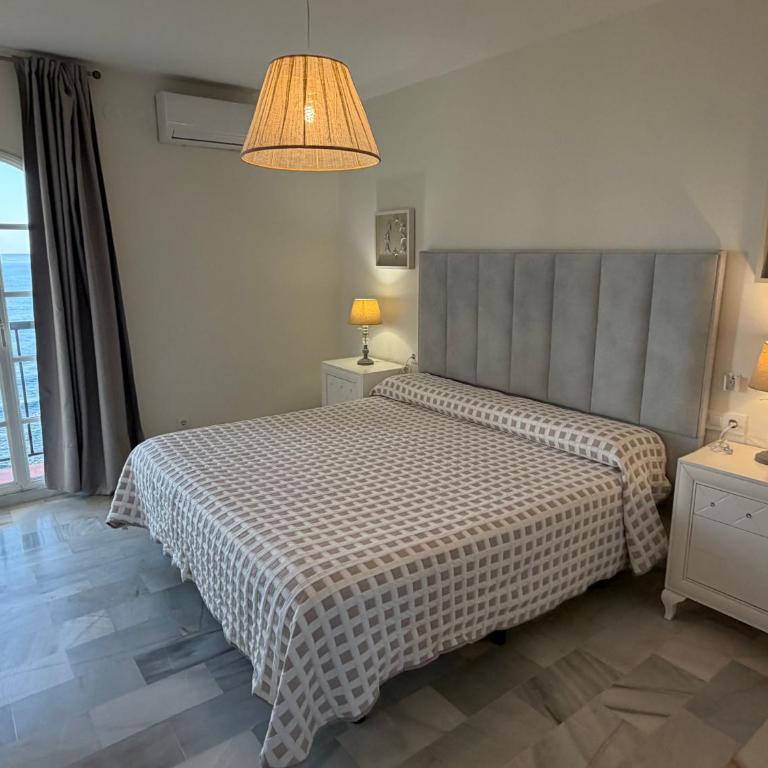 BALCON DEL MAR 2 APARTAMENT ON THE BEACH FRONT - Apartamento - 20