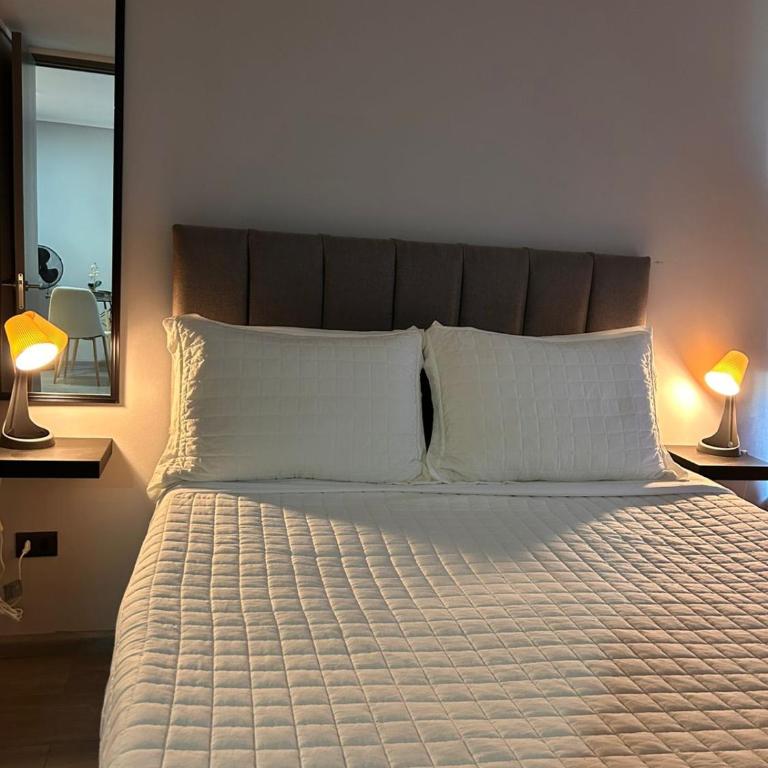 DEPARTAMENTO MODERNO y COMODO CERCA A MOVISTAR ARENA Y FANTASILANDIA - One-Bedroom Apartment - 4