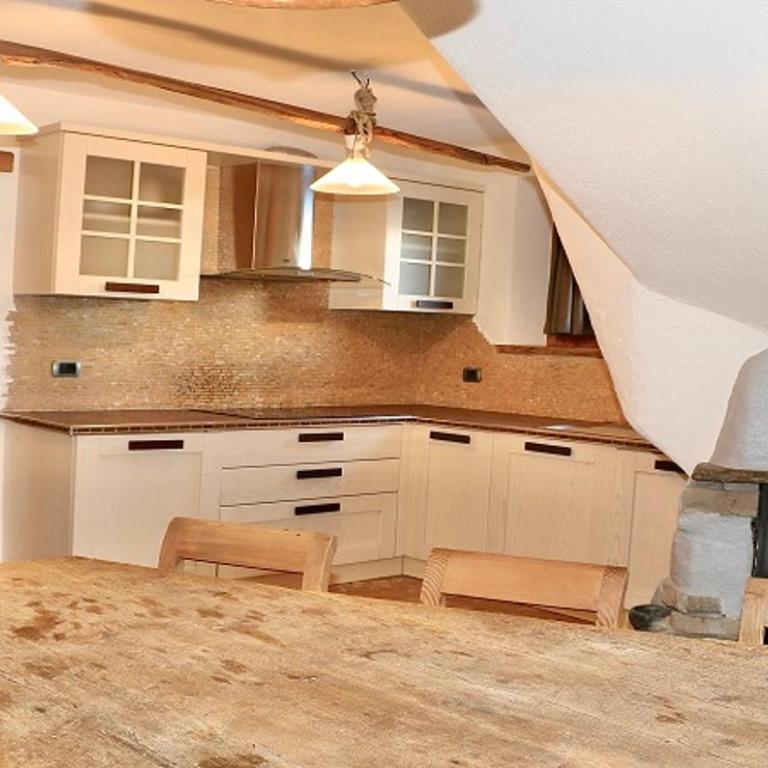 Ski Holidays Apartments - Appartamento Premium con 3 Camere da Letto e Balcone - 4
