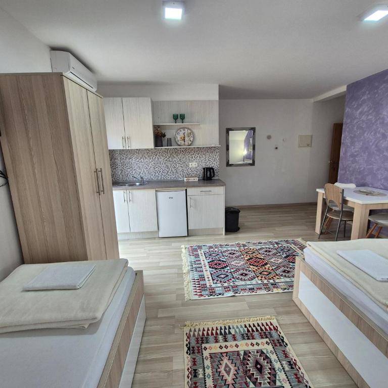 Apartments City Paradise - Apartment with Terrace - 7