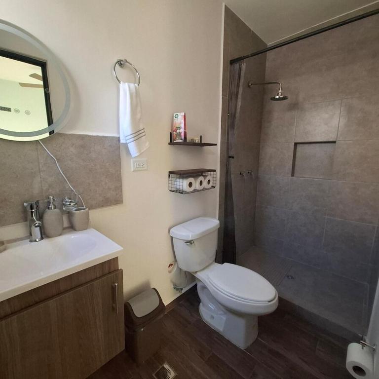 Close to the Airport, Apodaca industrial area - Three-Bedroom Apartment - 3