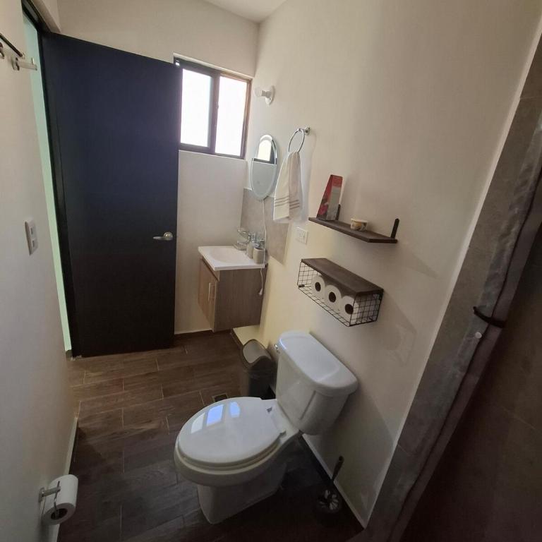 Close to the Airport, Apodaca industrial area - Three-Bedroom Apartment - 19
