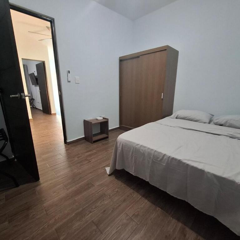 Close to the Airport, Apodaca industrial area - Three-Bedroom Apartment - 21