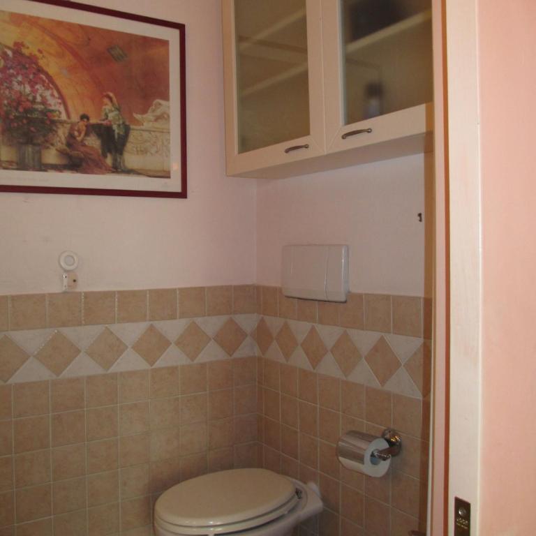 Elegant Apartment Rome Colosseum - Appartamento con 1 Camera da Letto - 8