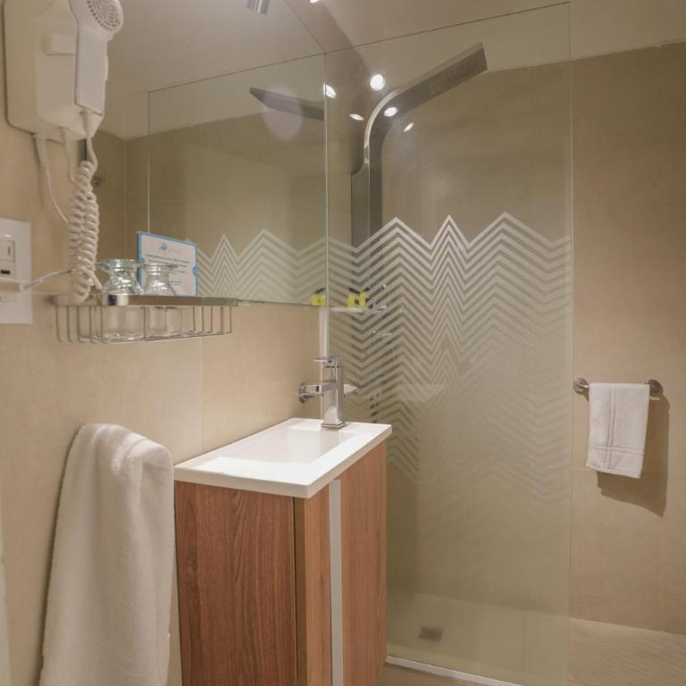 Hotel Denver Mar del Plata - Habitación Doble Superior - 1 o 2 camas - 3
