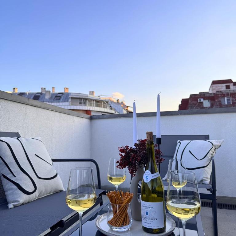Urban Penthouse 25 Belgrade - Three-Bedroom Apartment - 22